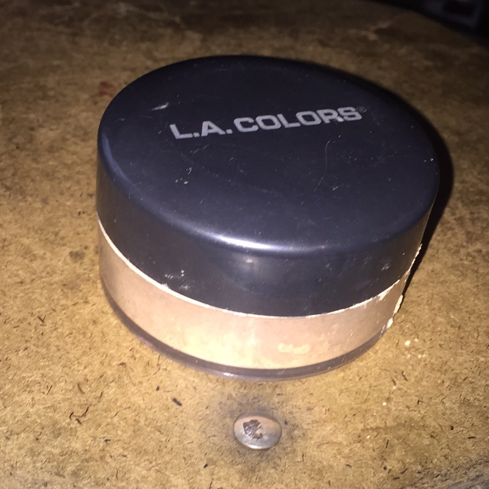 L.A Colors Loose Powder